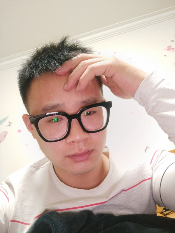 华灯初上的夜晚的第一张照片--连城相亲网