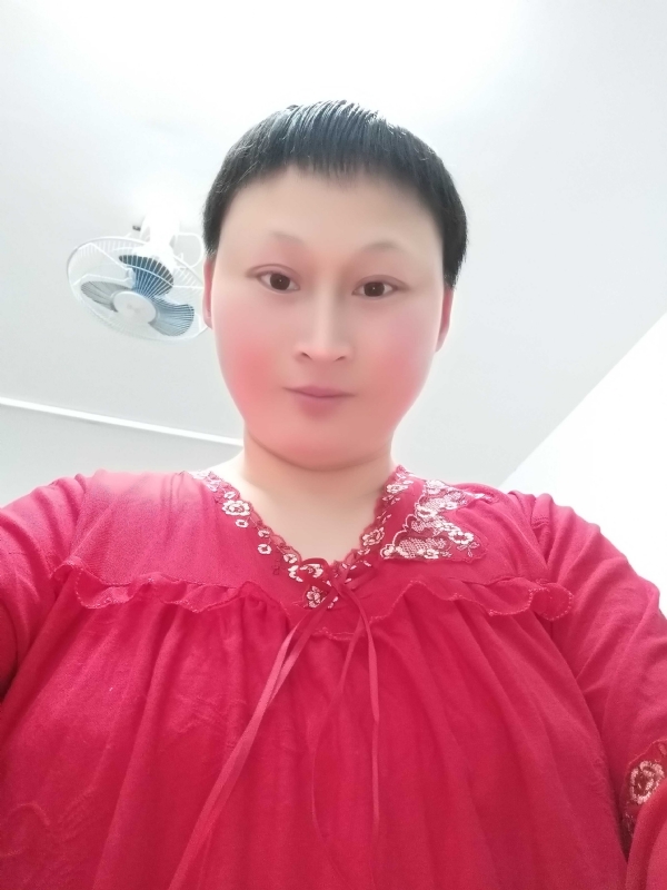 彩虹姐姐永不言弃的第一张照片--连城相亲网