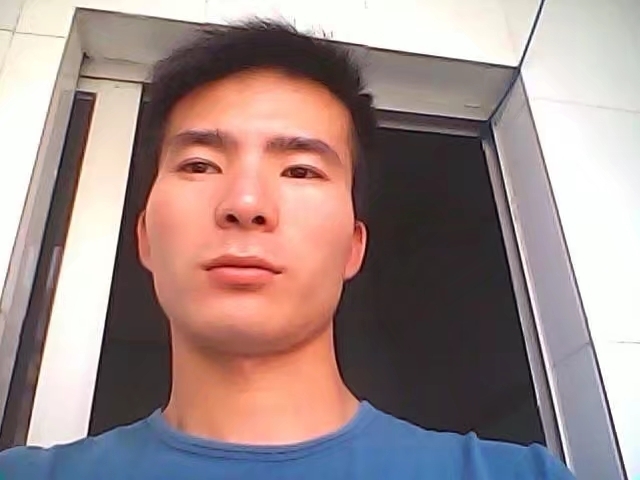 冰冻水果郎的第一张照片--连城相亲网