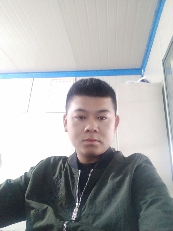 少校的第一张照片--连城相亲网