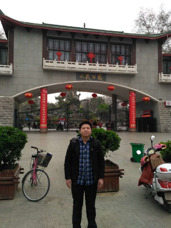 在奋斗的第四张照片--连城相亲网