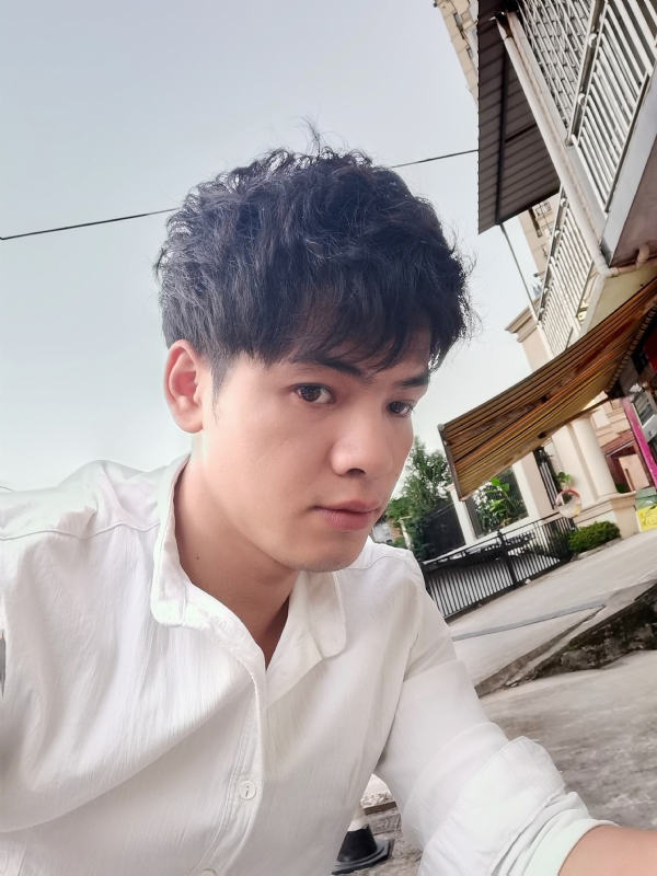 幕后老板的第二张照片--连城相亲网