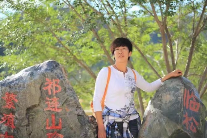 弱水河边青春草的第一张照片--连城相亲网