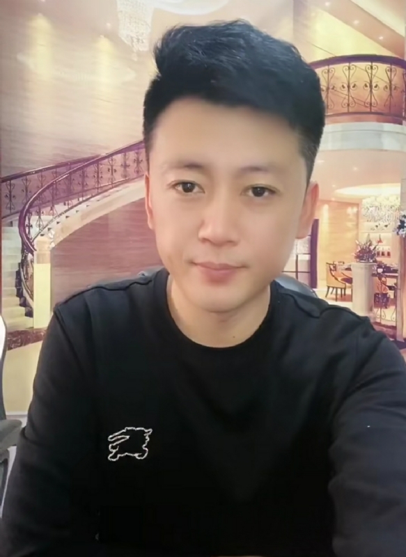 屋顶拾荒人的第三张照片--连城相亲网