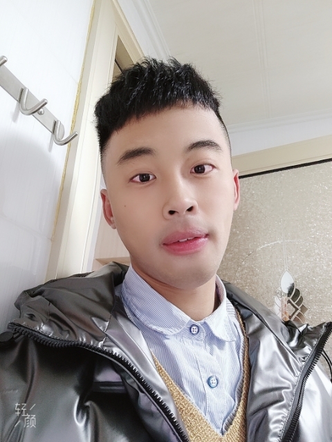 幼稚鬼的第一张照片--连城相亲网
