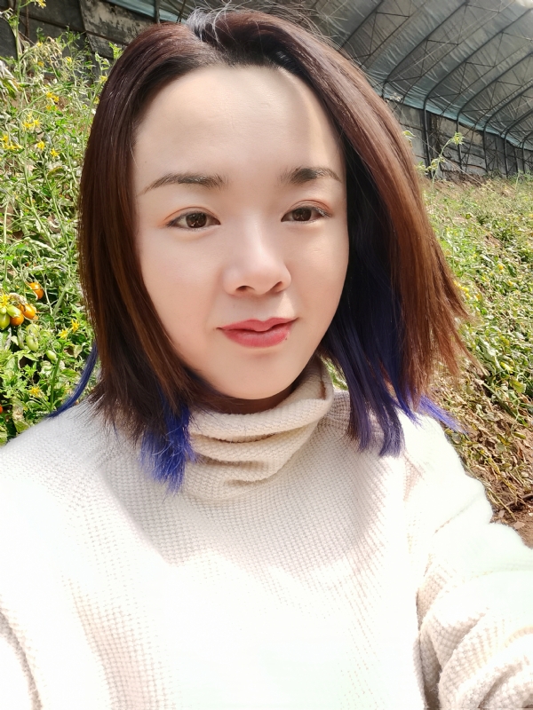 欣欣向荣的第一张照片--连城相亲网