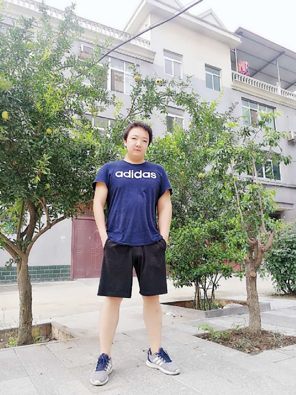 小宇的第一张照片--连城相亲网