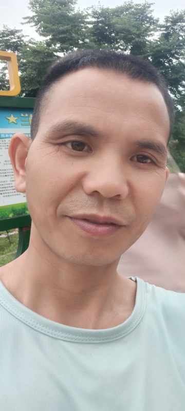 找个相爱的人结婚的第一张照片--连城相亲网