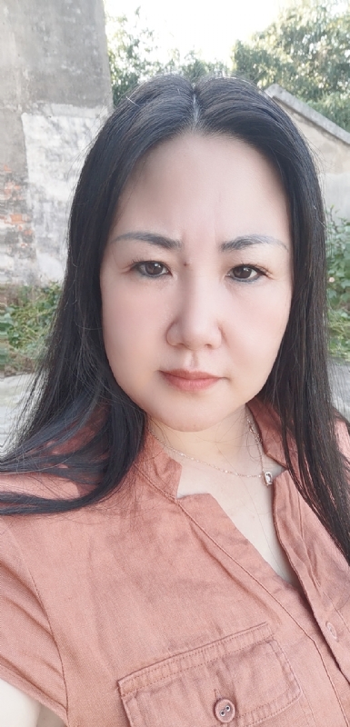 乖乖一女的第二张照片--连城相亲网