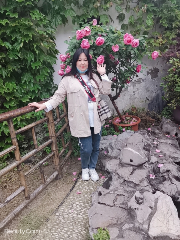 乖乖一女的第三张照片--连城相亲网