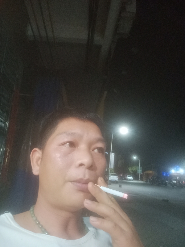 善解人意的第一张照片--连城相亲网
