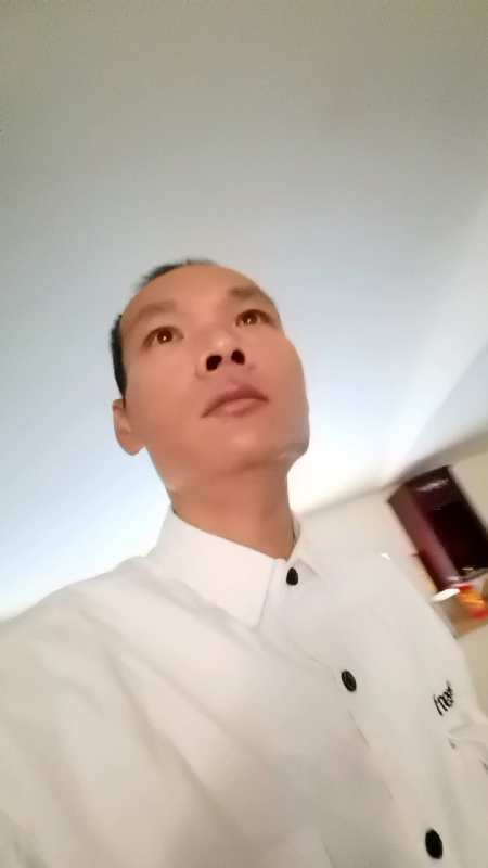 只影向谁去的第五张照片--连城相亲网