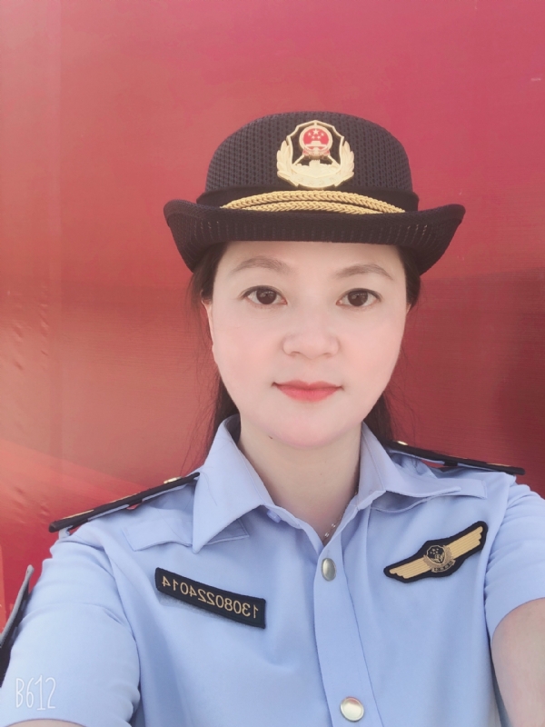 明明的第一张照片--连城相亲网