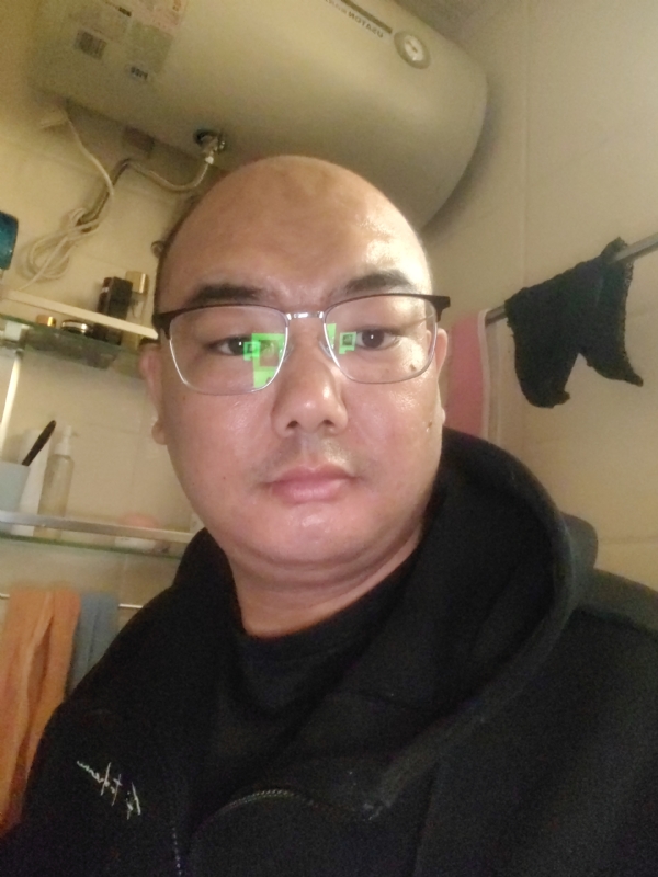 小胖子的第一张照片--连城相亲网