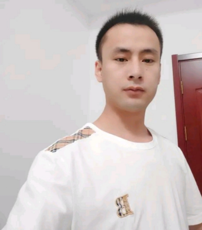 海阔天空的第一张照片--连城相亲网