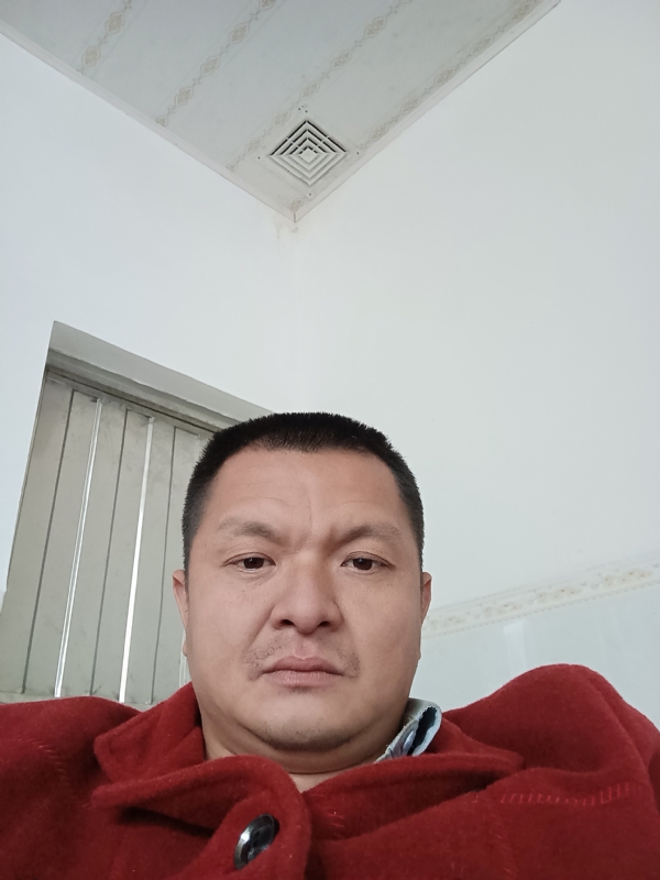 兰成龙的第一张照片--连城相亲网