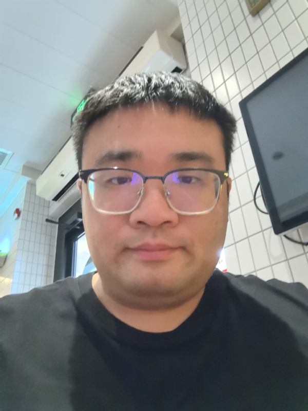 君临天下的第三张照片--连城相亲网