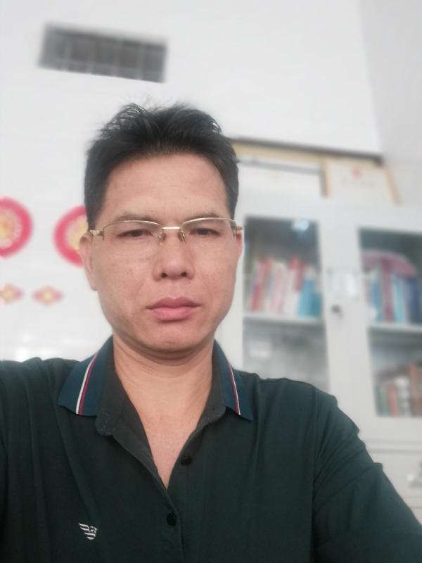 后视镜的第一张照片--连城相亲网