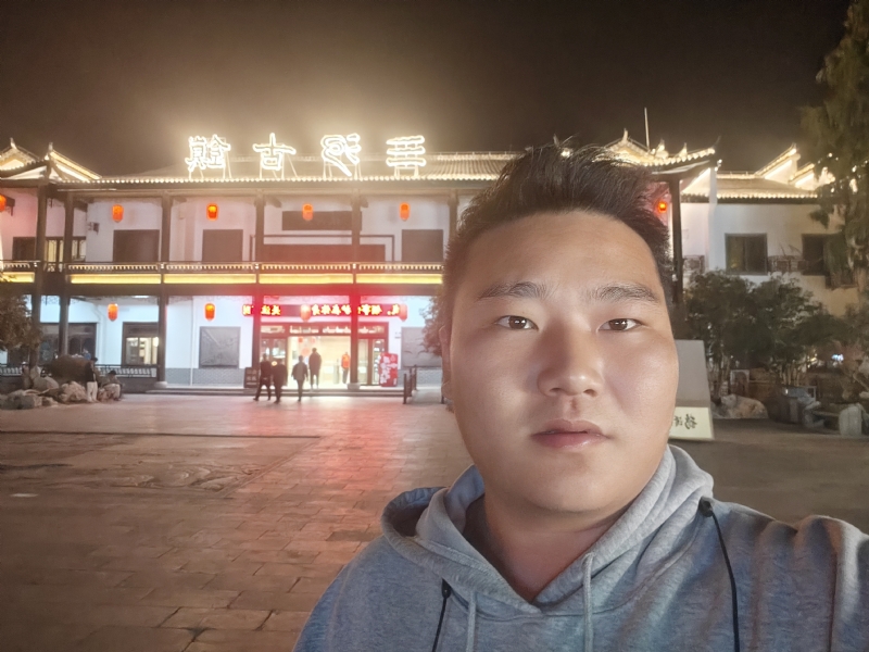 小鹿艾克的第一张照片--连城相亲网