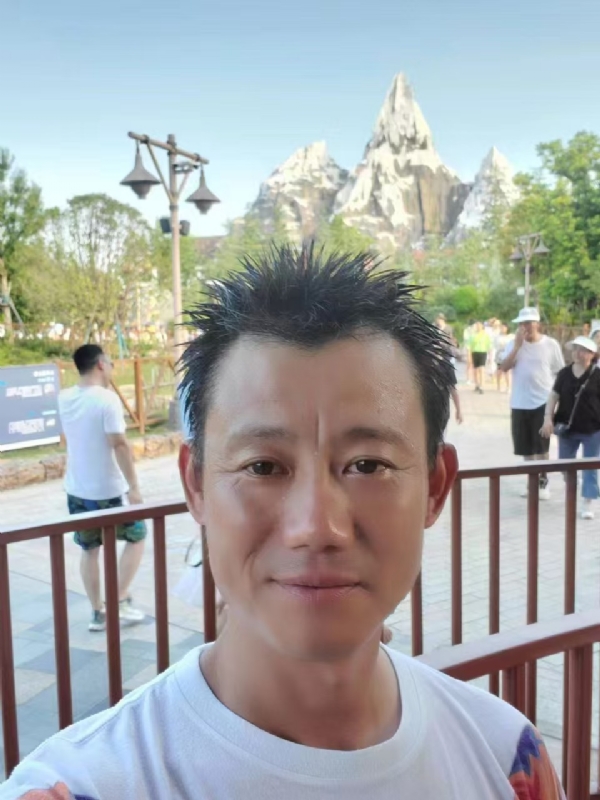 艾氏涂料博的第一张照片--连城相亲网