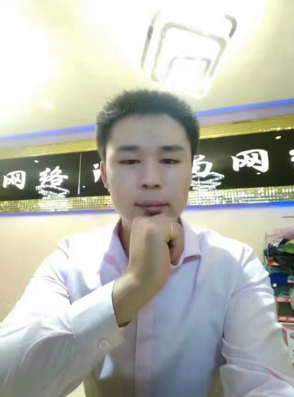 沉默寡言的第一张照片--连城相亲网