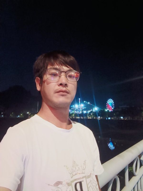 任豐的第一张照片--连城相亲网
