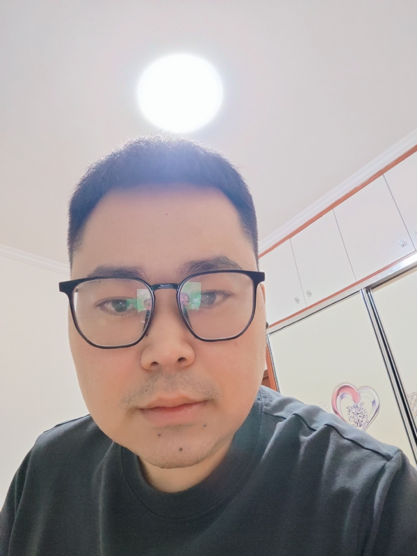 路飞的第一张照片--连城相亲网